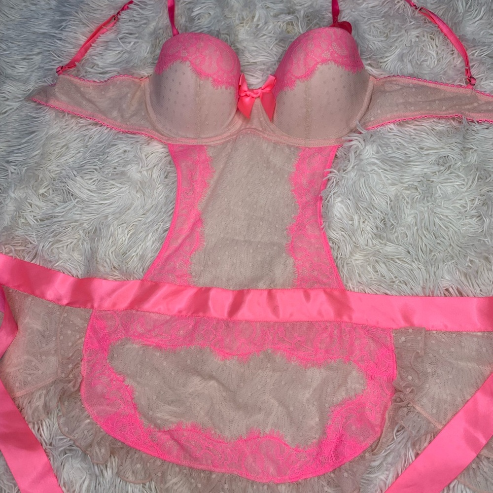 NEW VICTORIA SECRET LINGERIE WITH TAGS